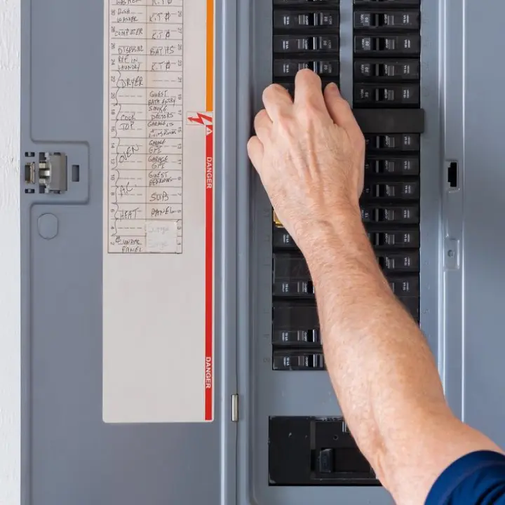 Circuit Breaker Replacement Services